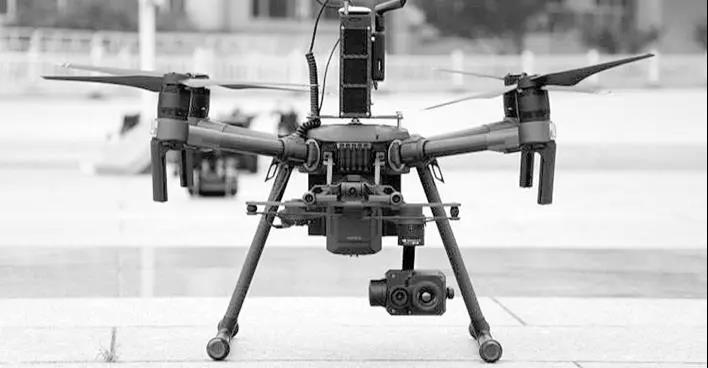 F-16与AI无人机空中组队！人类飞行员被秒杀？未来空战迎来算法革命